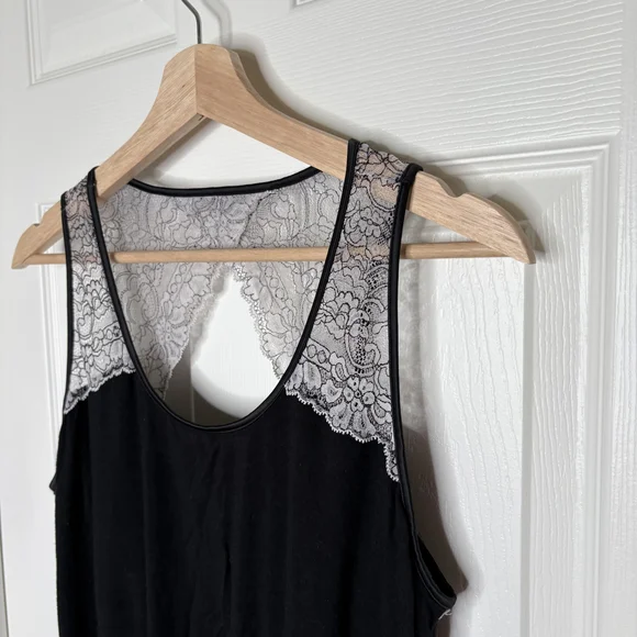 Soma Black Nightgown With Lace Detail And Shelf Bra Size Medium - Picture 4 of 5